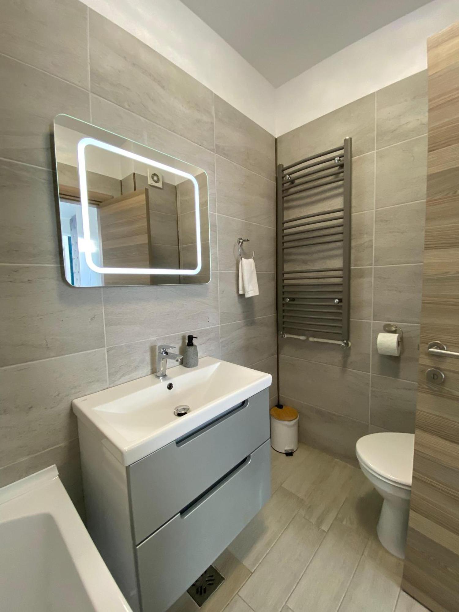 Iako Premium Apartament Năvodari Buitenkant foto